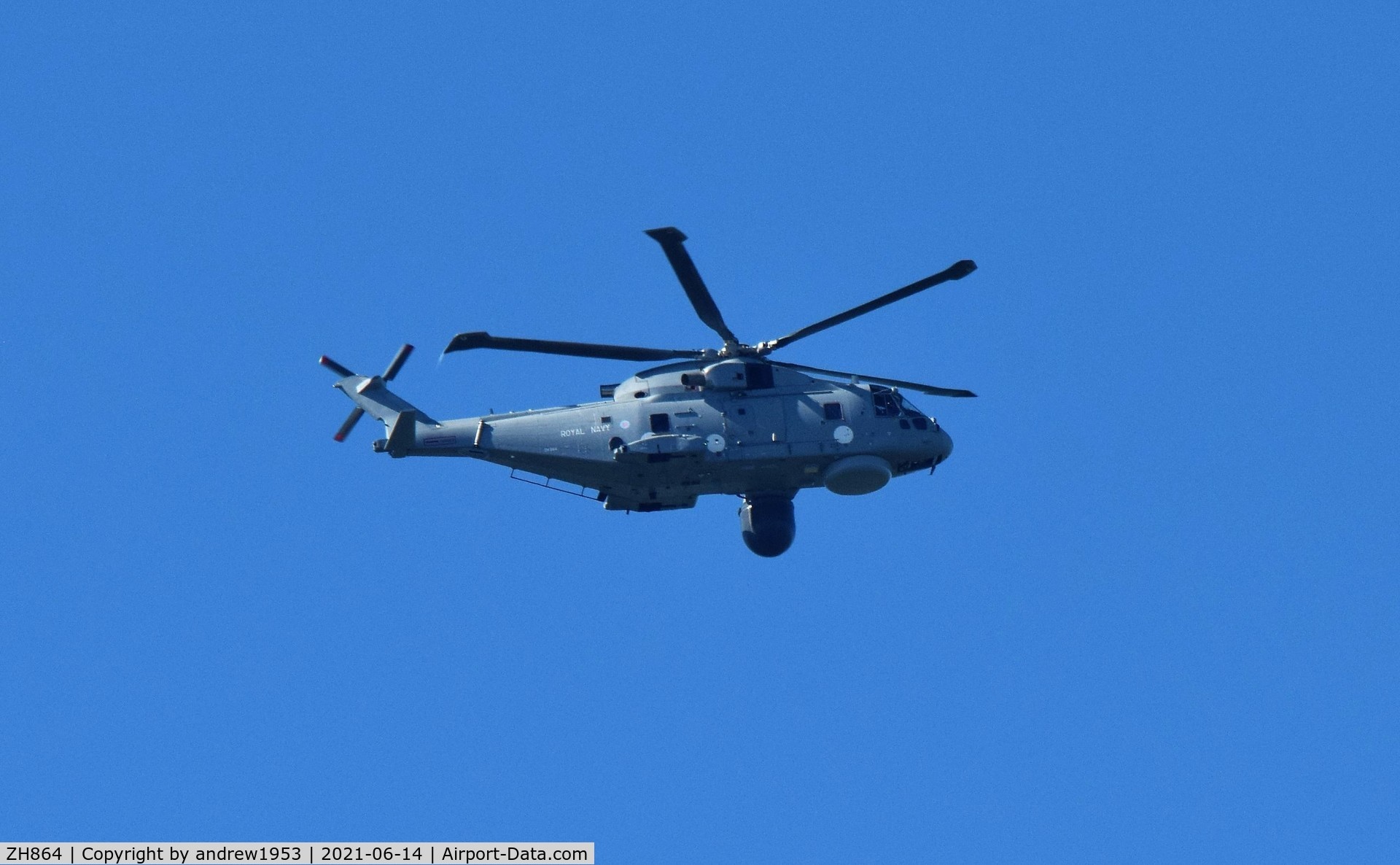ZH864, AgustaWestland EH-101 Merlin HM.2 C/N 50179/RN44/MCSP14, ZM864 over Minehead.
