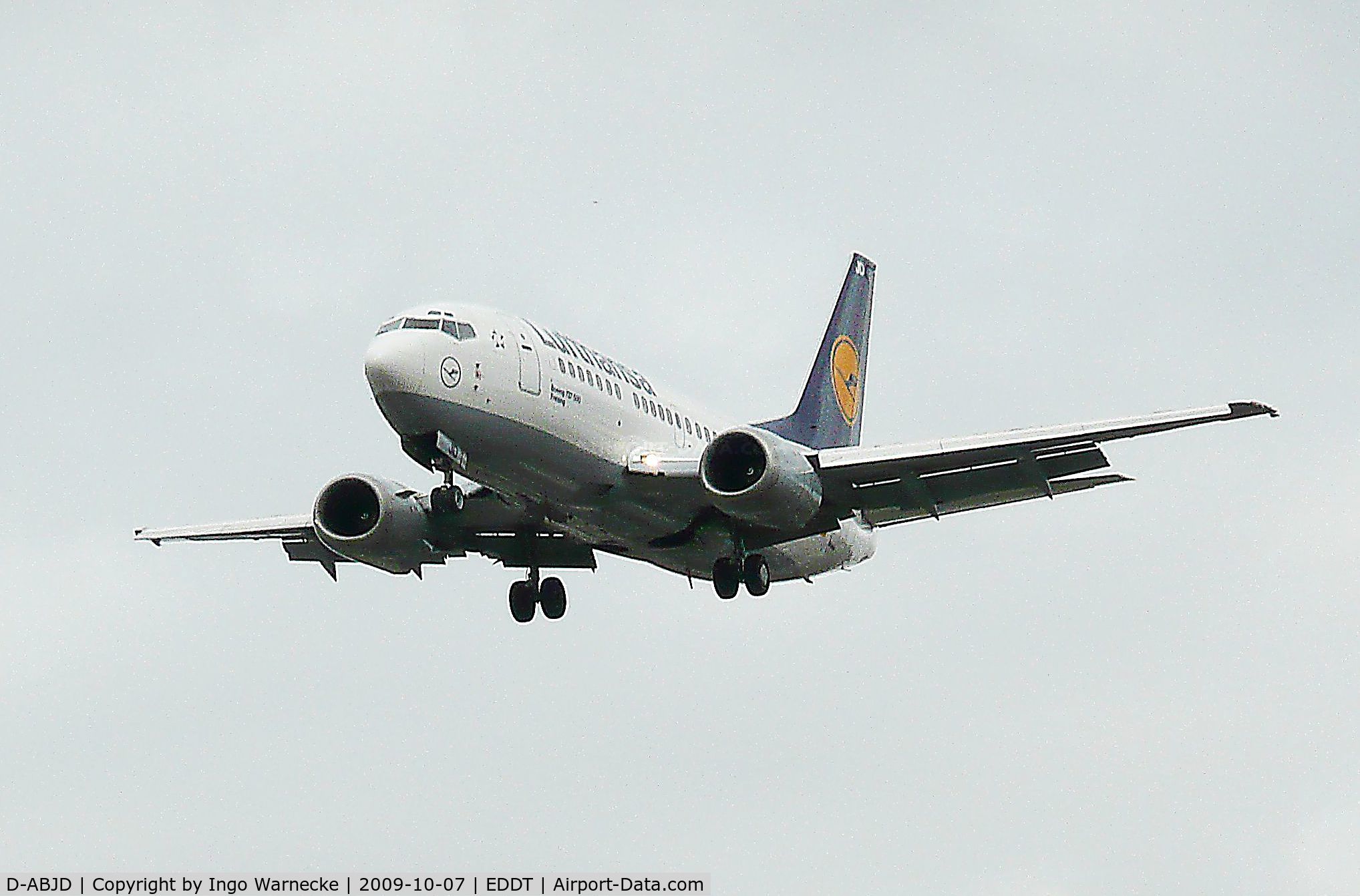 D-ABJD, 1991 Boeing 737-530 C/N 25309, Boeing 737-530 of Lufthansa on final approach into Tegel airport
