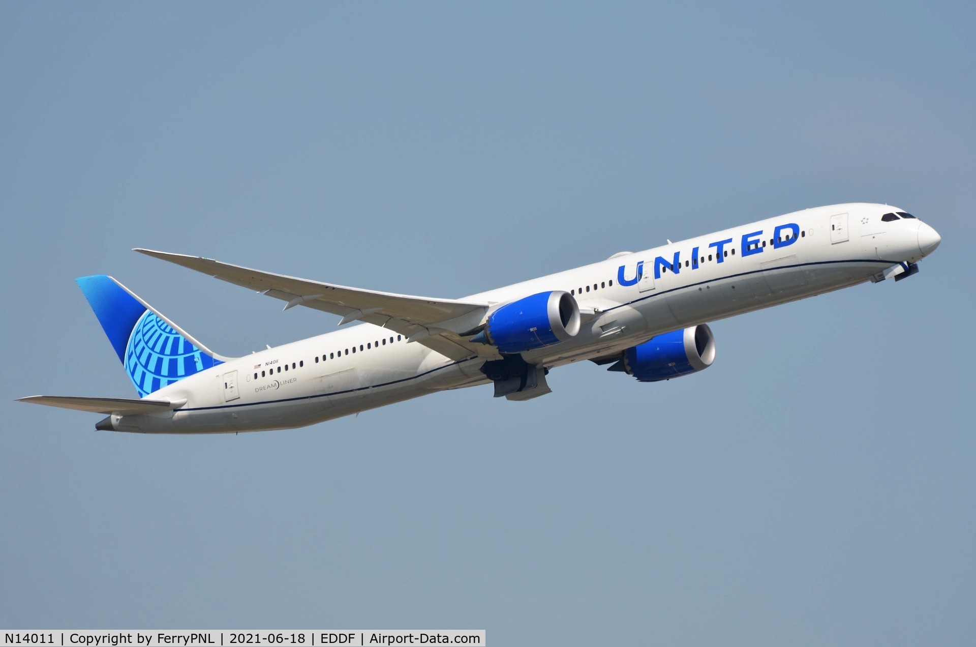 N14011, 2019 Boeing 787-10 Dreamliner Dreamliner C/N 40934, United B781 departing