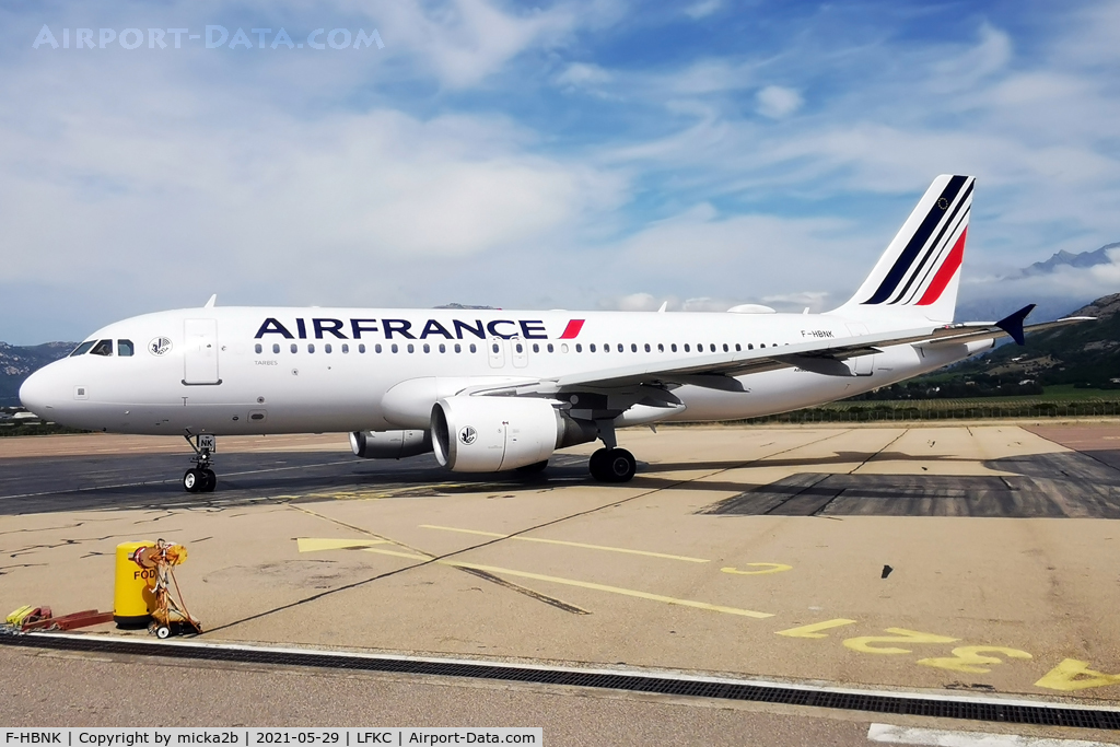 F-HBNK, 2012 Airbus A320-214 C/N 5084, Taxiing, with new title Air France named 