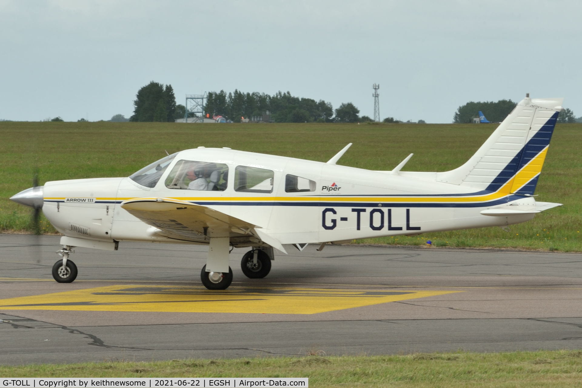 G-TOLL, 1977 Piper PA-28R-201 Cherokee Arrow III C/N 28R-7837025, Arriving at Norwich.