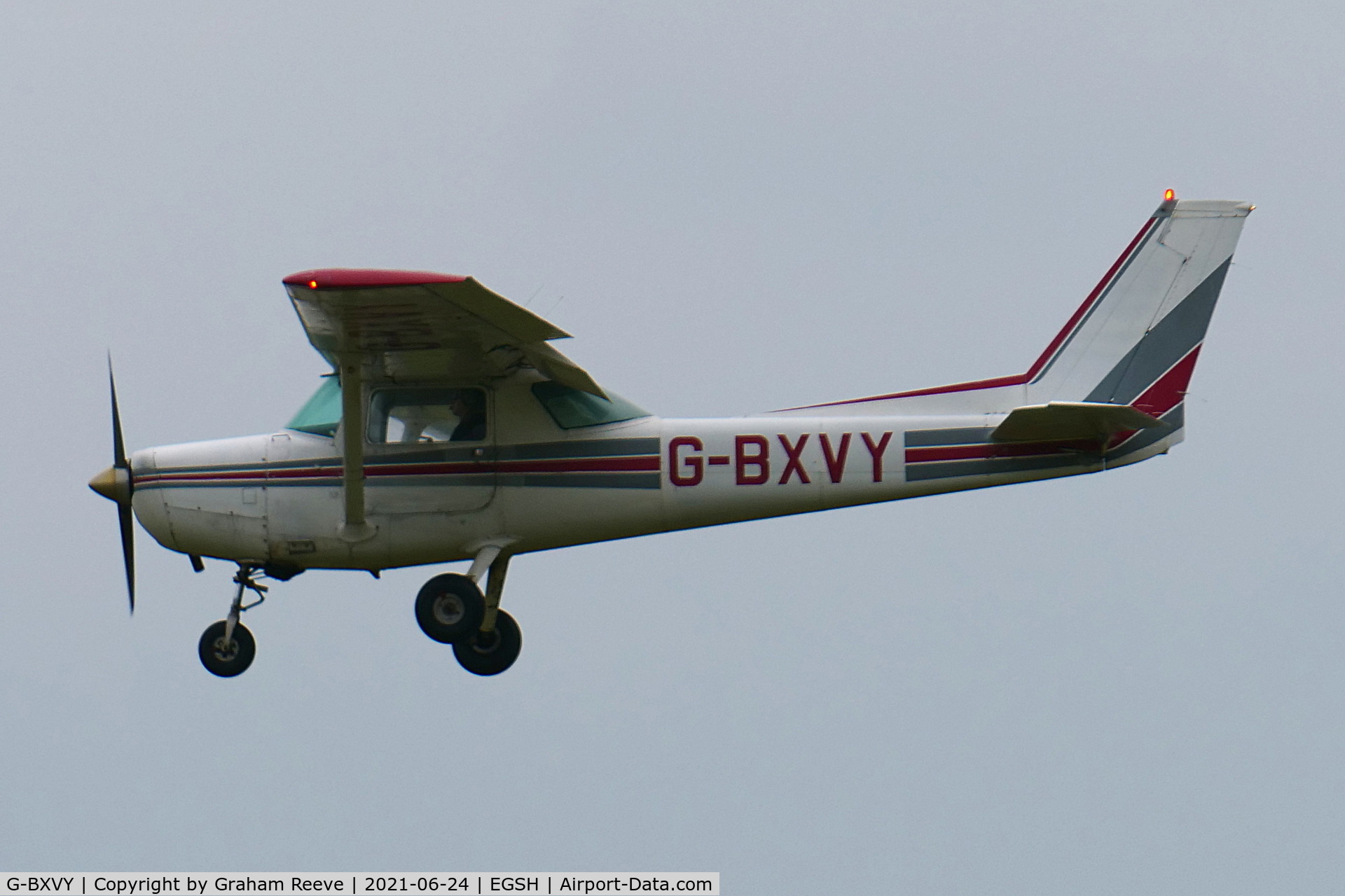 G-BXVY, 1979 Cessna 152 C/N 152-79808, On approach to Norwich.
