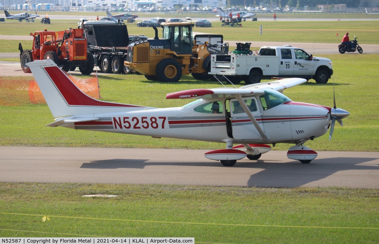 N52587, 1973 Cessna 182P Skylane C/N 18262690, Sun N Fun 2021