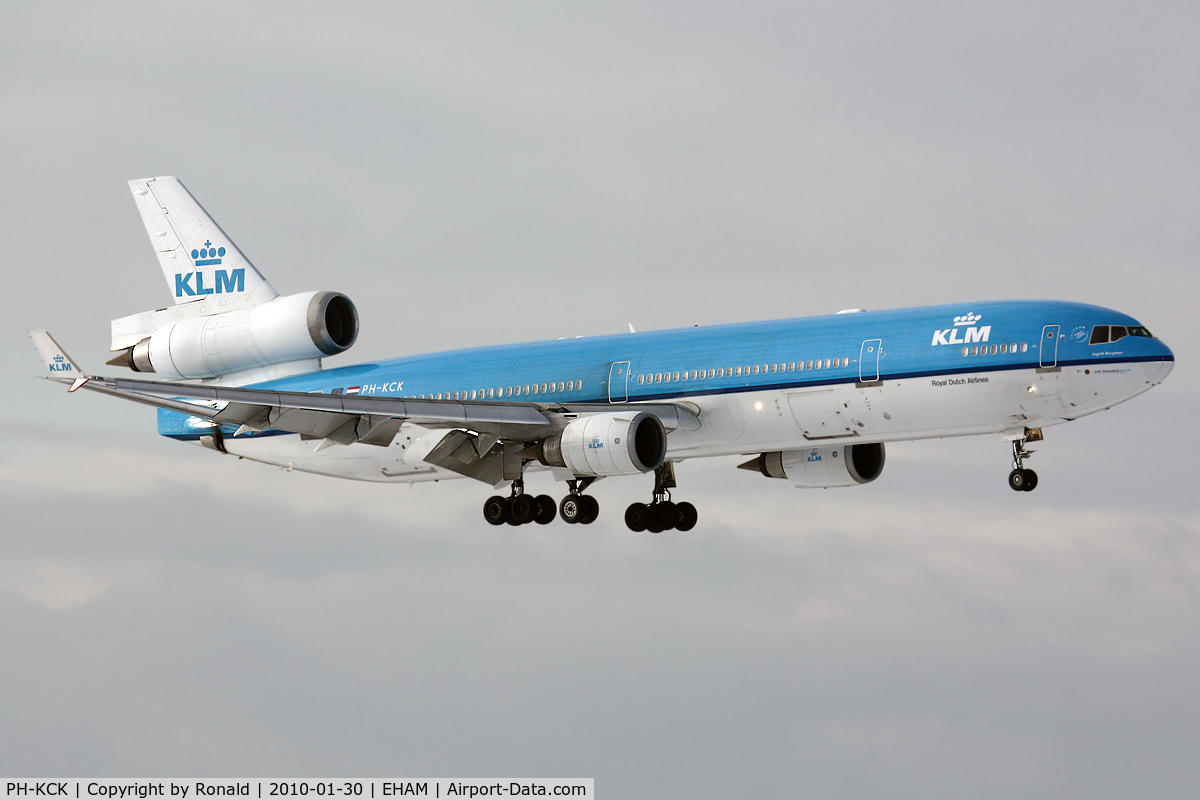 PH-KCK, 1997 McDonnell Douglas MD-11 C/N 48564, at spl