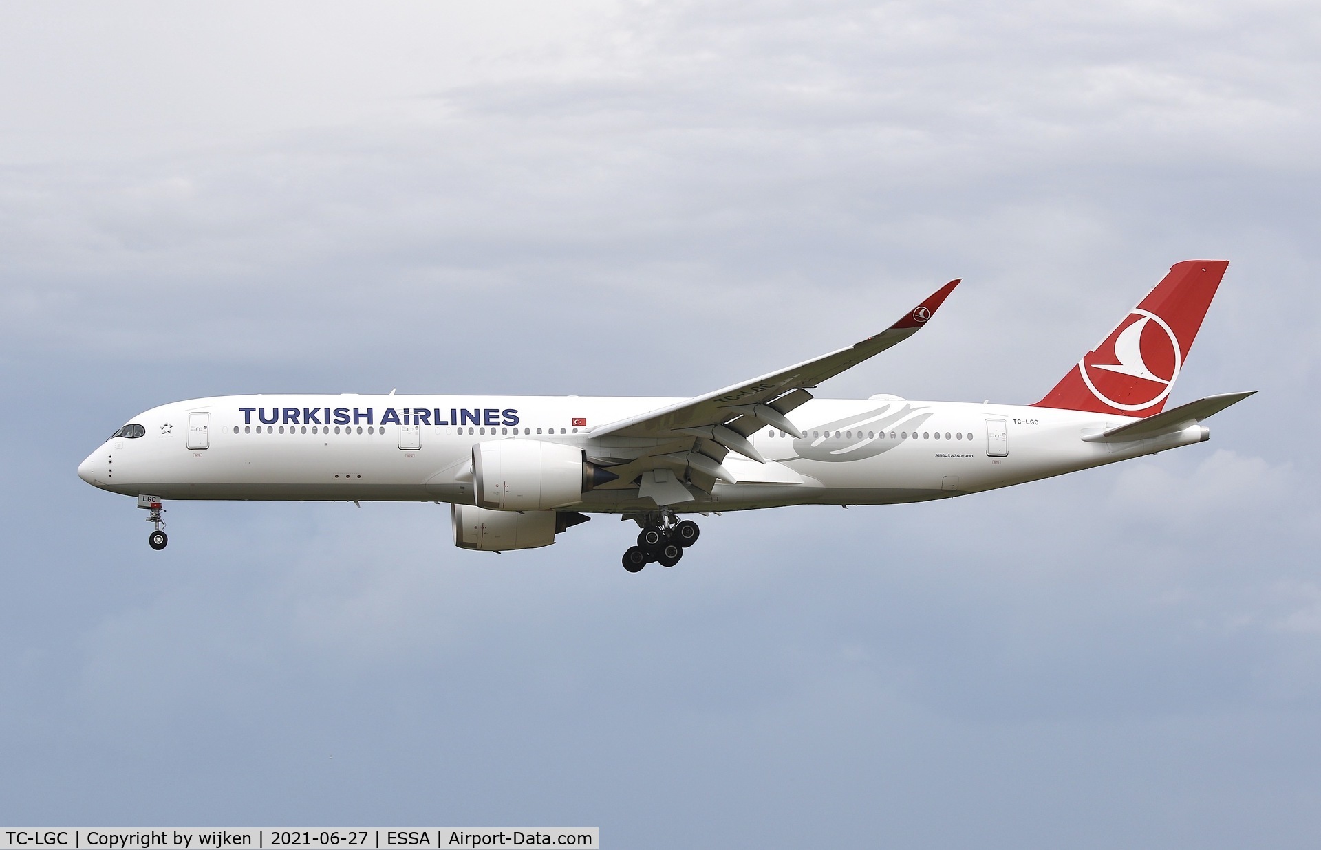 TC-LGC, 2020 Airbus A350-941 C/N 0435, RWY 01L