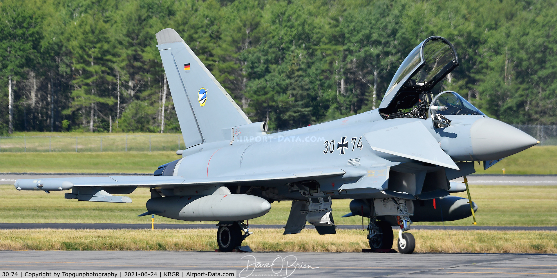 30 74, 2014 Eurofighter EF-2000 Typhoon C/N GS055, Crew prepping for departure.
