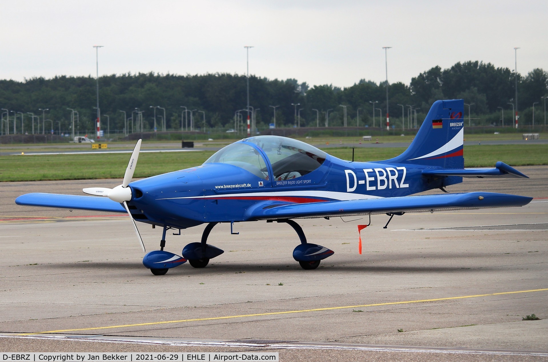 D-EBRZ, Breezer B600 Light Sport C/N LSA041, Lelystad Airport