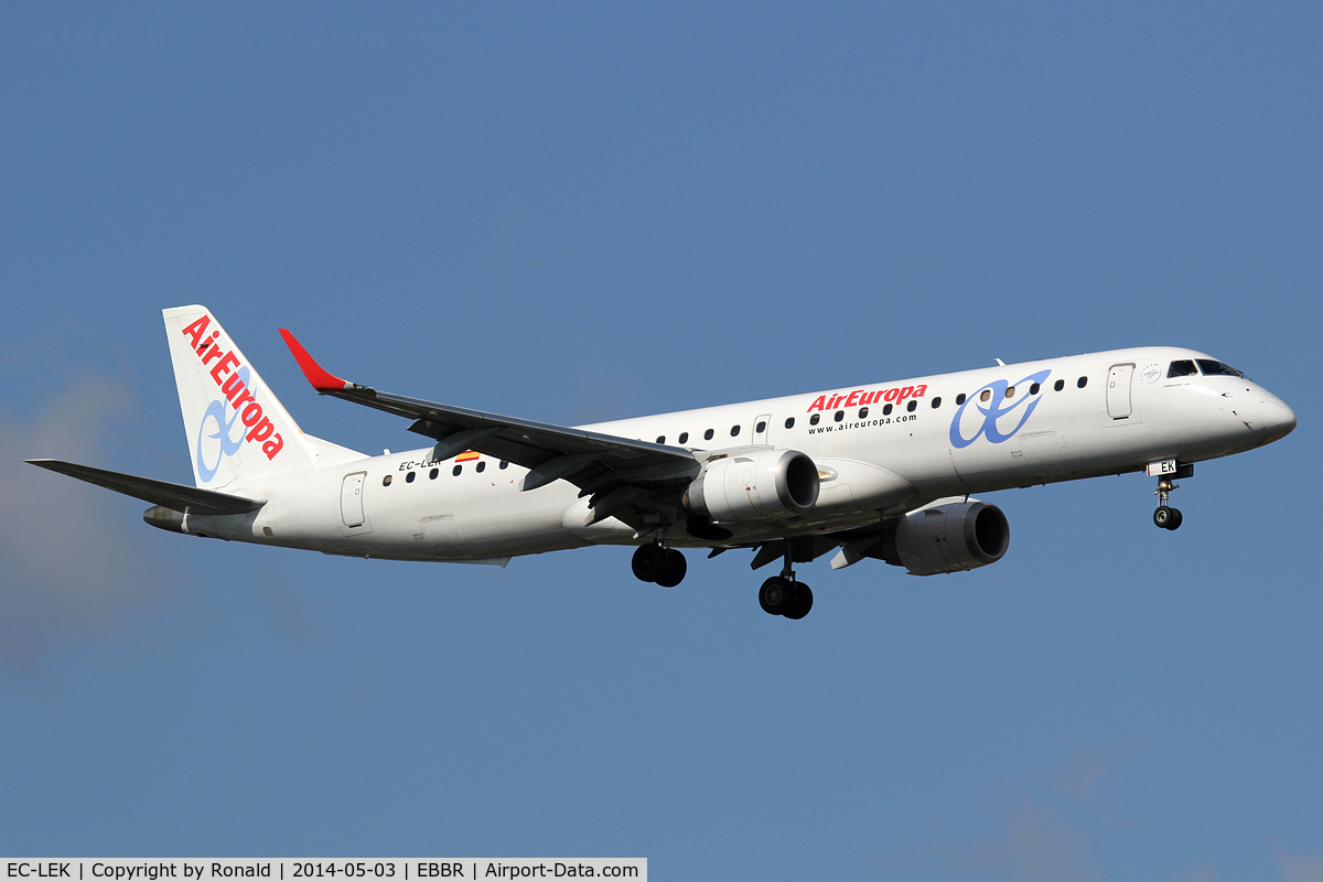 EC-LEK, 2010 Embraer 195LR (ERJ-190-200LR) C/N 19000344, at bru