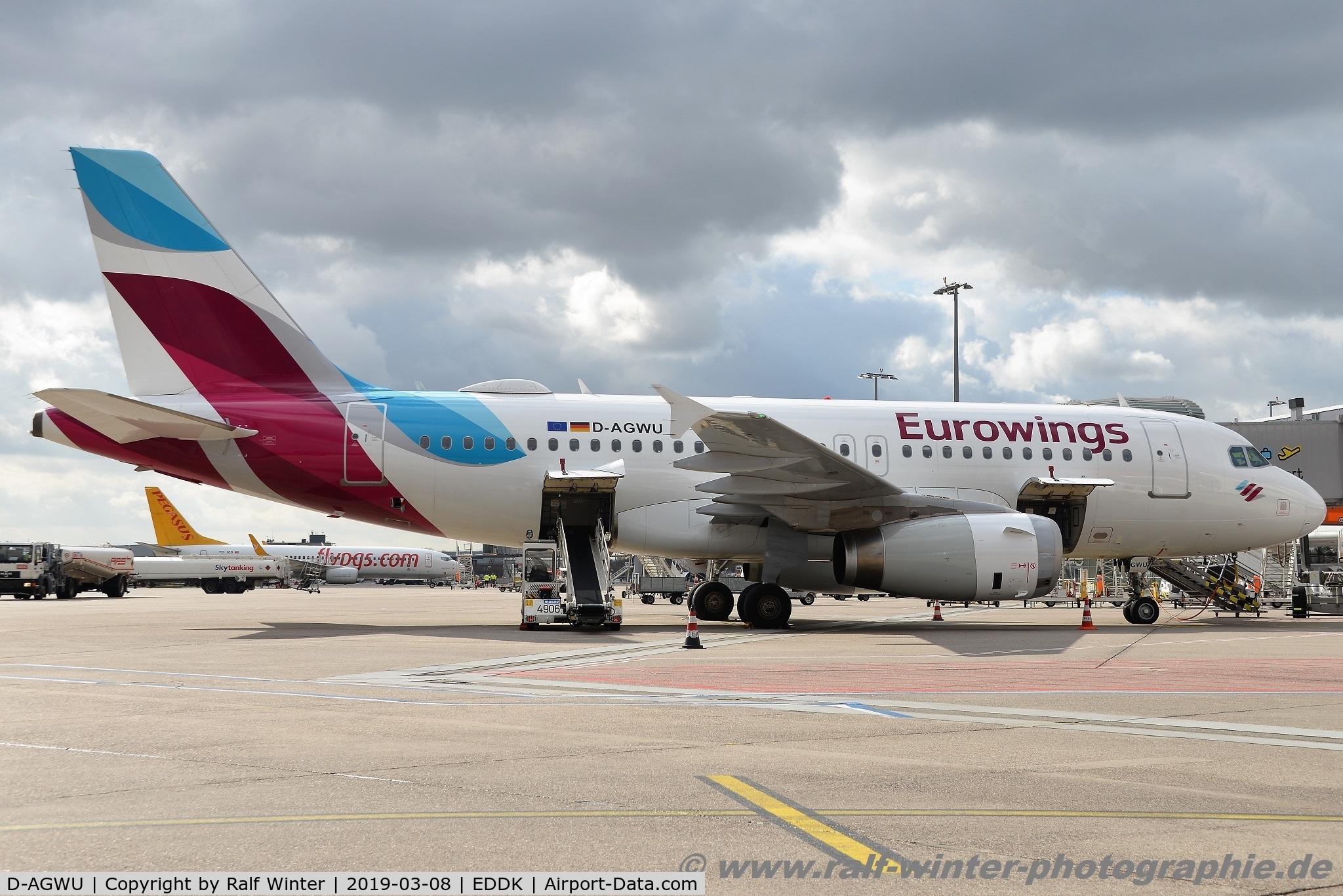 D-AGWU, 2013 Airbus A319-132 C/N 5457, Airbus A319-132 - EW EWG Eurowings opby Germanwings - 5457 - D-AGWU - 08.03.2019 - CGN