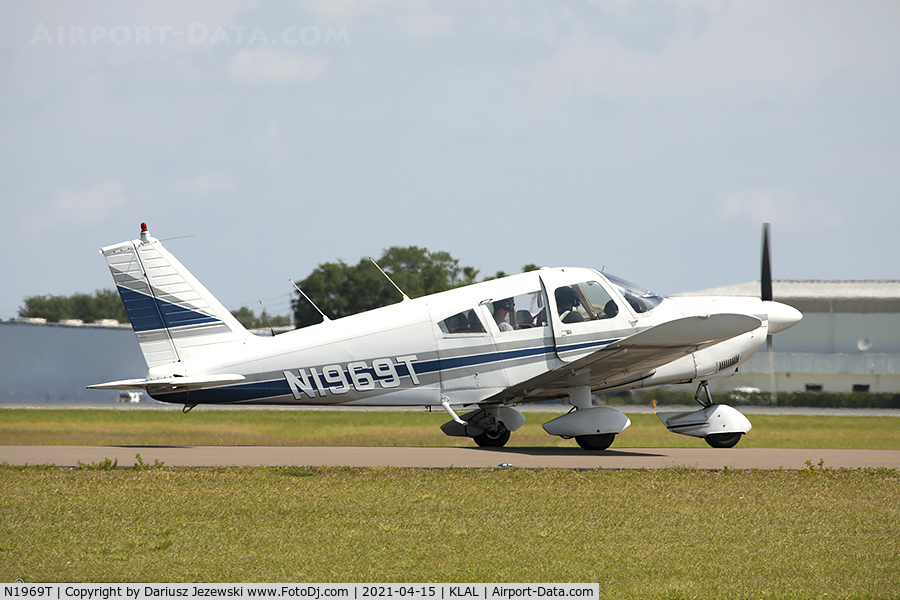 N1969T, 1971 Piper PA-28-180 C/N 28-7105199, Piper PA-28-180 Cherokee  C/N 28-7105199, N1969T