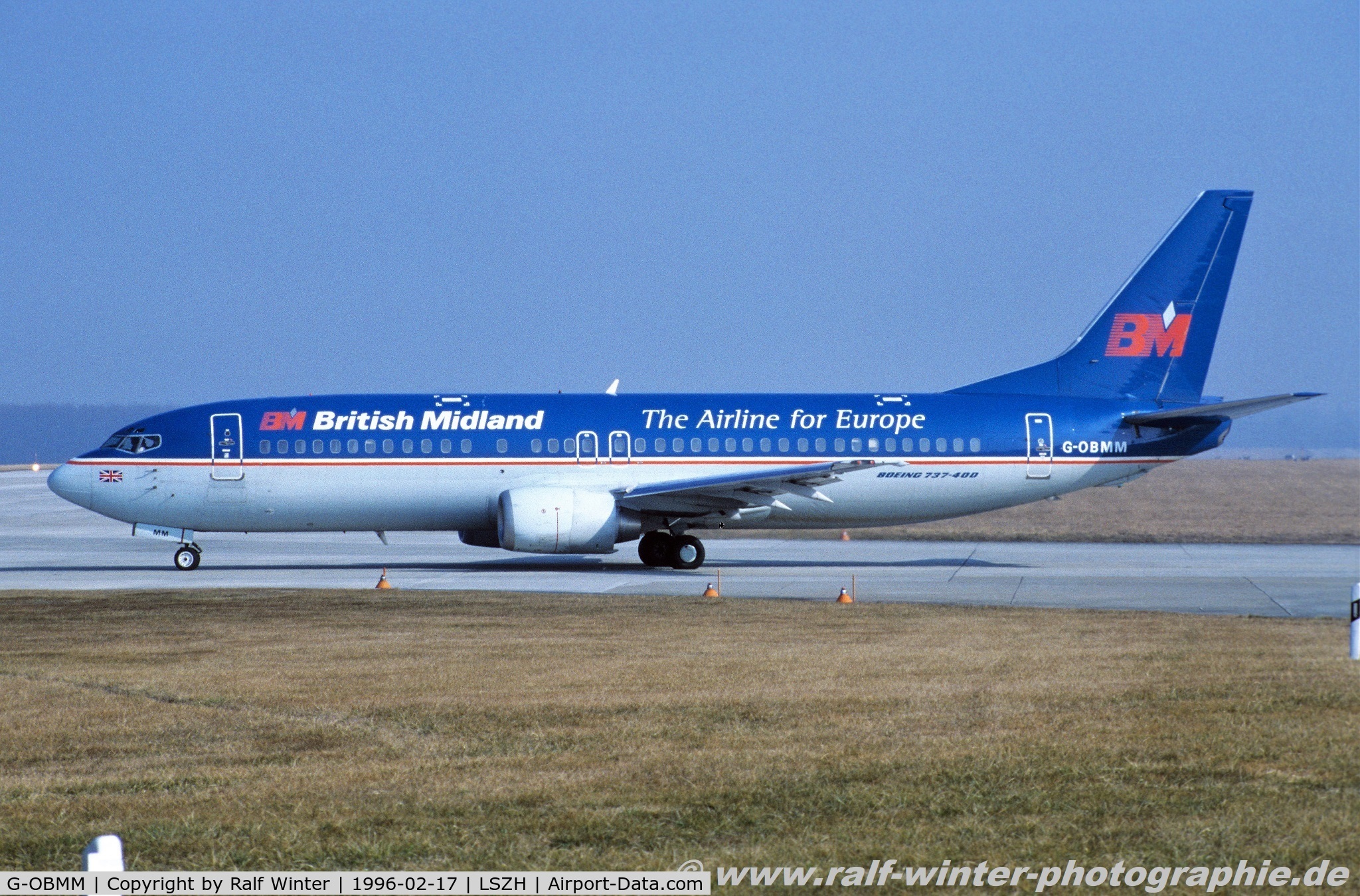 G-OBMM, 1991 Boeing 737-4Y0 C/N 25177, Boeing 737-4Y0(SF) - BD BMA British Midland Airways - 25177 - G-OBMM - 17.02.1996 - ZRH