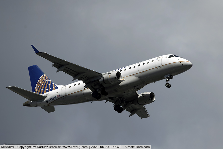 N655RW, 2005 Embraer 170SE (ERJ-170-100SE) C/N 17000105, Embraer ERJ-170-100SE- United Express (Shuttle America)  C/N 17000105, N655RW