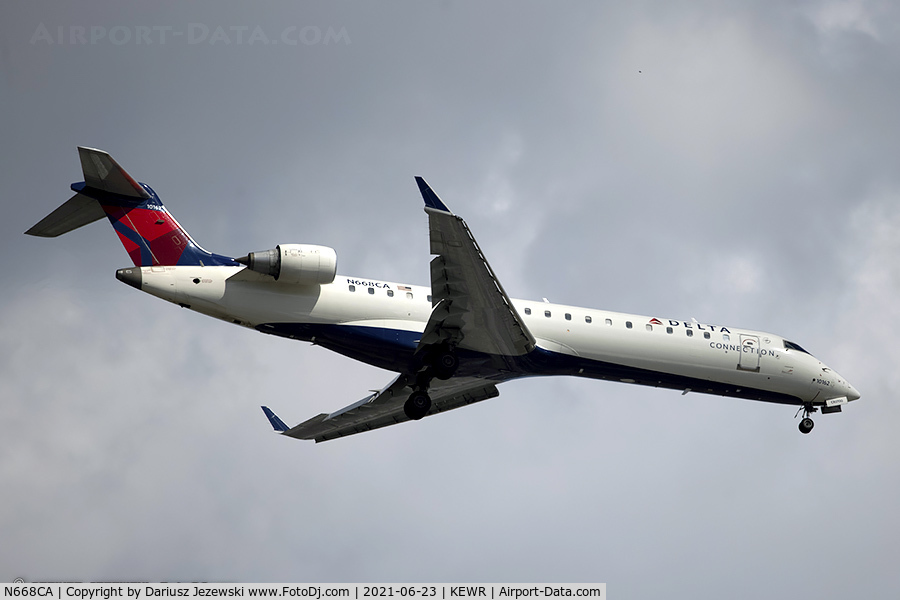 N668CA, 2004 Bombardier CRJ-700 (CL-600-2C10) Regional Jet C/N 10162, Bombardier CRJ-700 (CL-600-2C10) - Delta Connection (Endeavor Air)   C/N 10162, N668CA