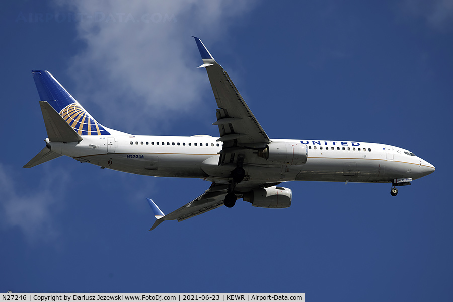 N27246, 1999 Boeing 737-824 C/N 28956, Boeing 737-824 - United Airlines  C/N 28956, N27246