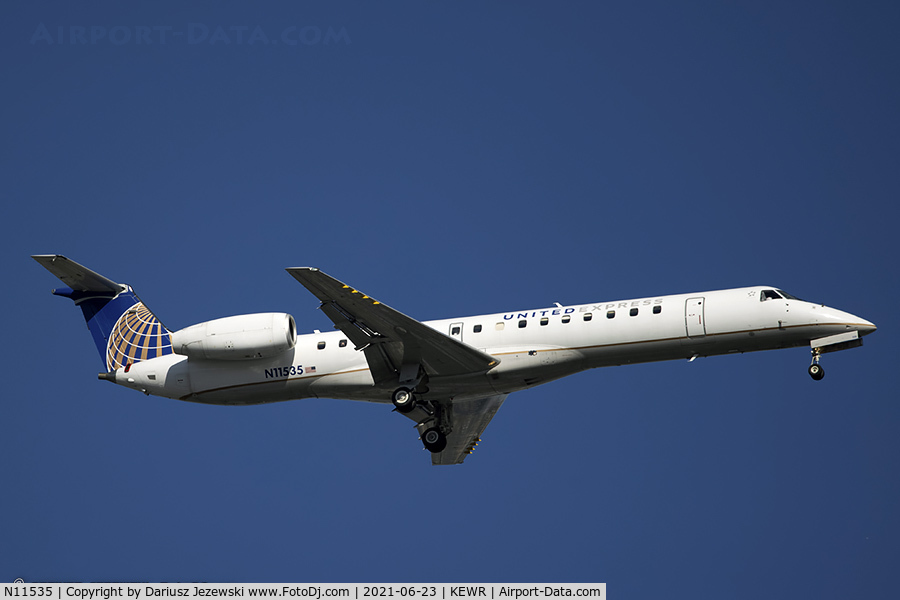 N11535, 2001 Embraer ERJ-145LR (EMB-145LR) C/N 145518, Embraer EMB-145LR - United Express (ExpressJet Airlines)   C/N 145518, N11535