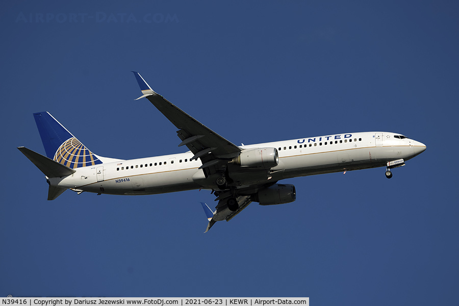 N39416, 2008 Boeing 737-924/ER C/N 37093, Boeing 737-924/ER - United Airlines  C/N 37093, N39416