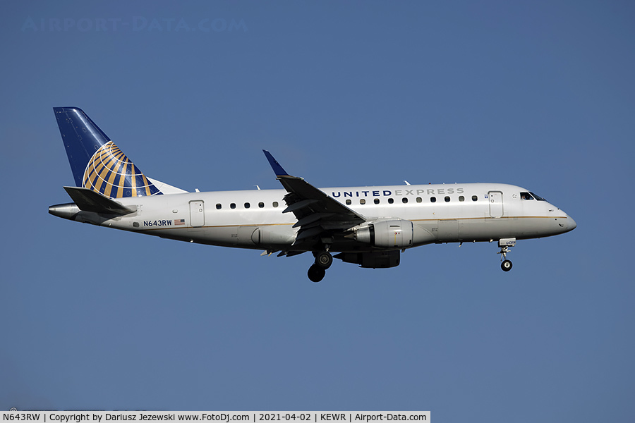 N643RW, 2005 Embraer 170SE (ERJ-170-100SE) C/N 17000060, Embraer ERJ-170-100SE- United Express (Shuttle America)  C/N 17000060, N643RW