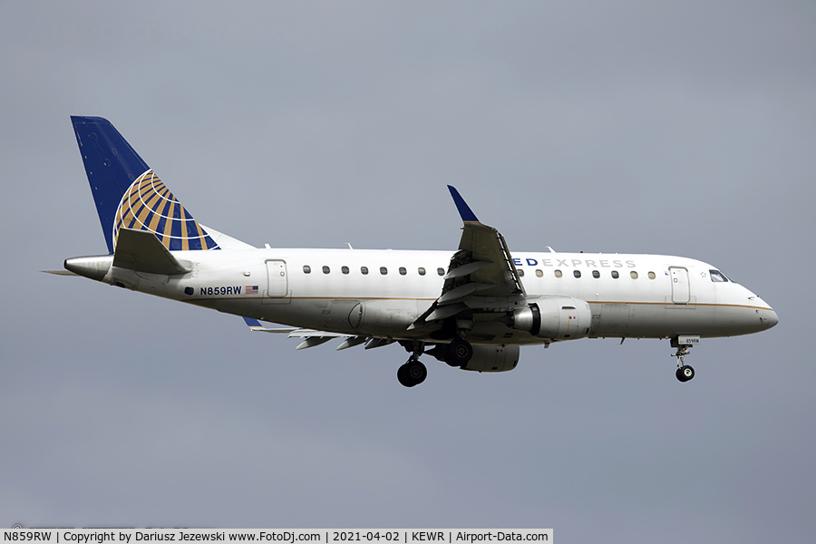 N859RW, 2005 Embraer 170SE (ERJ-170-100SE) C/N 17000082, Embraer 170SE (ERJ-170-100SE) - United Express (Republic Airlines)   C/N 17000082, N859RW