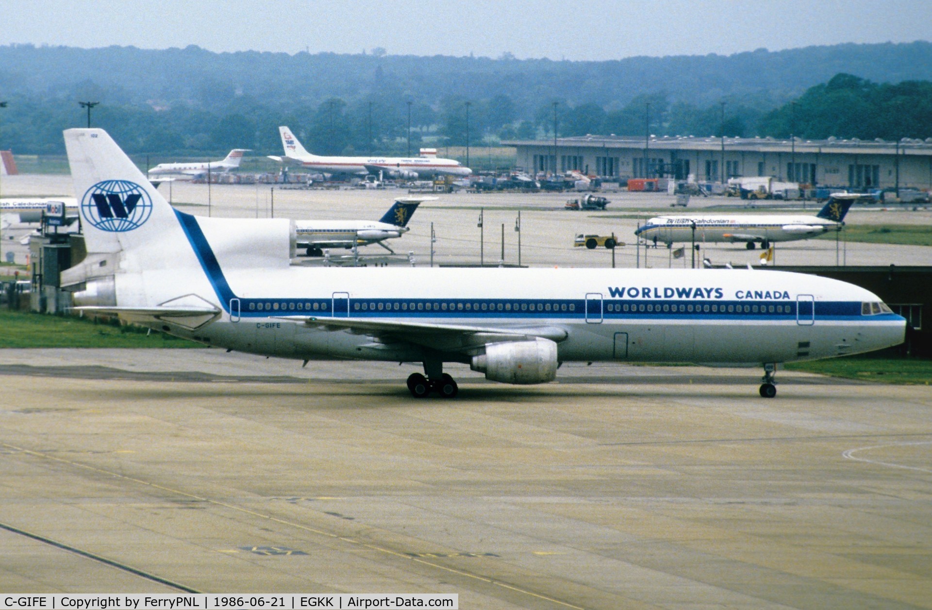 C-GIFE, 1974 Lockheed L-1011-385-1-14 TriStar 100 C/N 193L-1079, Worldways L1011 taxyiing in