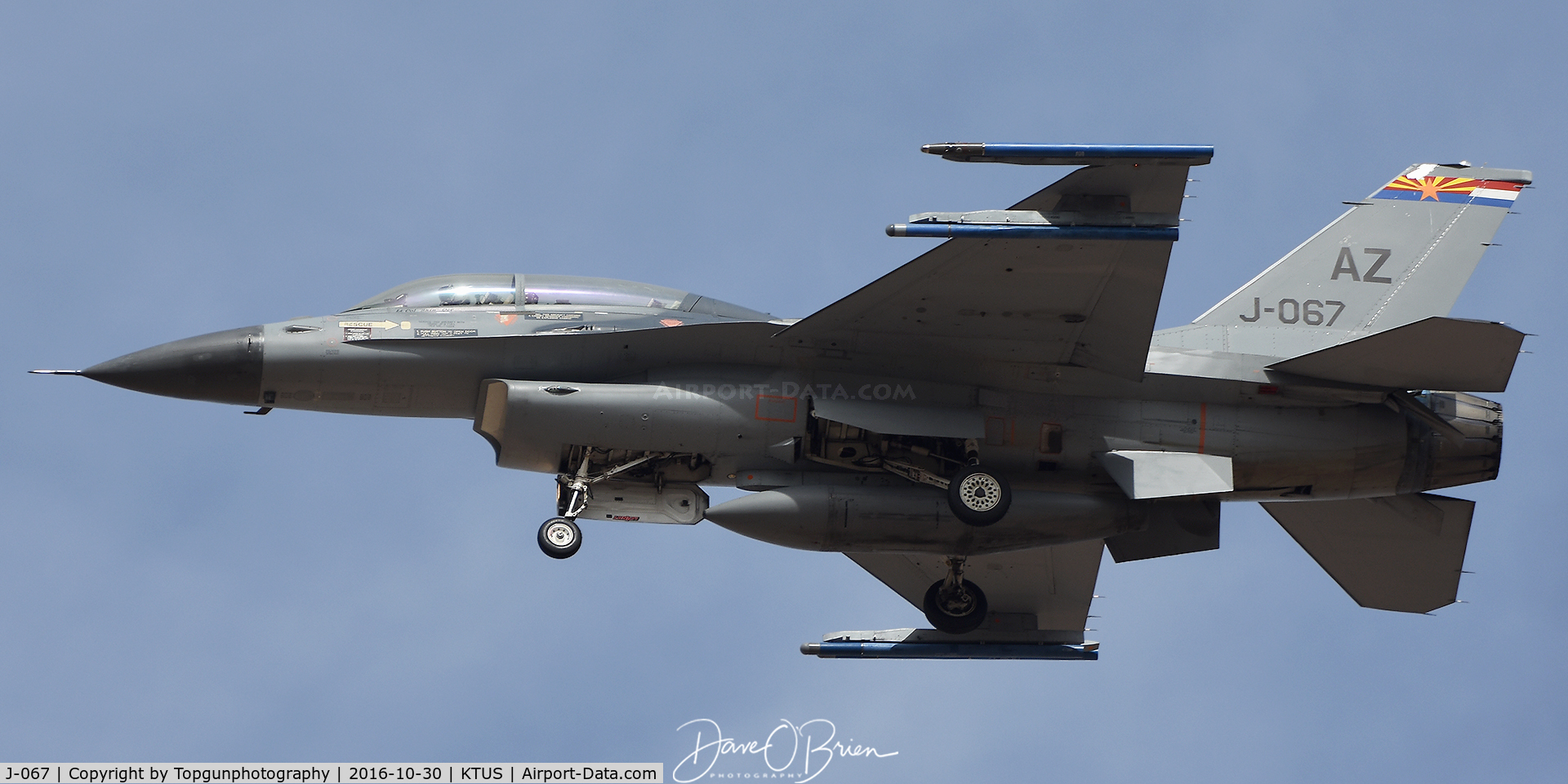 J-067, General Dynamics F-16BM C/N F-16BM Fighting Falcon, 148th FS returning