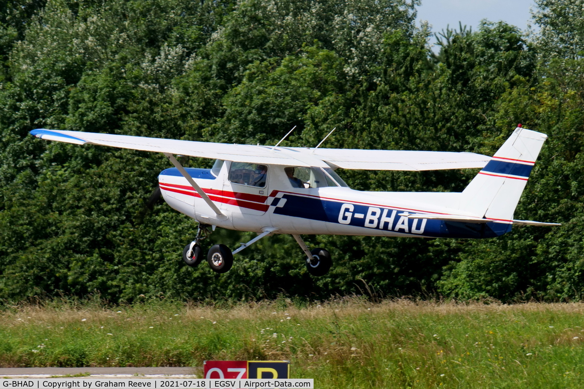 G-BHAD, 1978 Cessna A152 Aerobat C/N A152-0807, Departing from Old Buckenham.