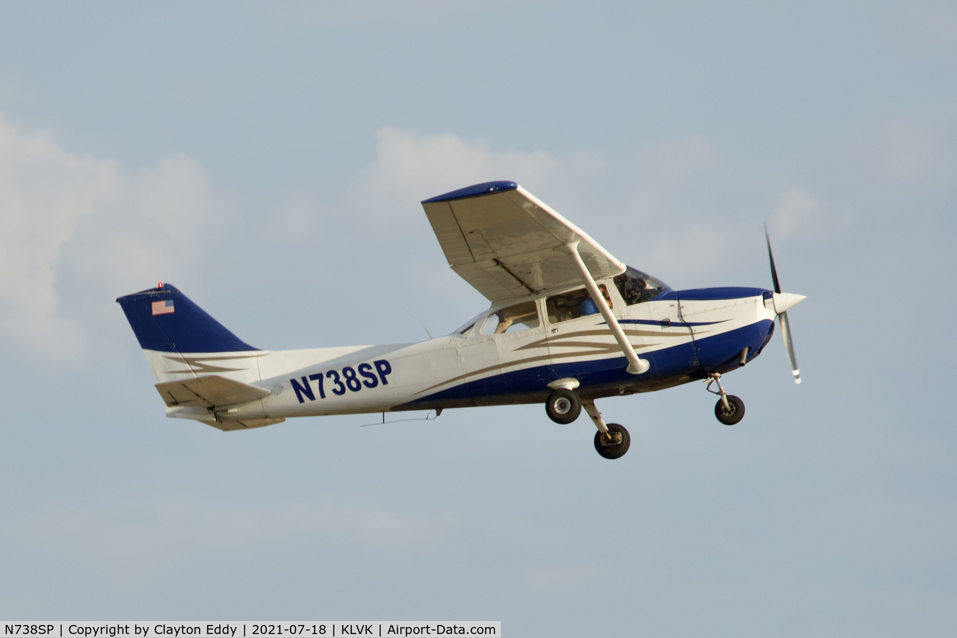 N738SP, 1977 Cessna 172N C/N 17270203, Livermore Airport California 2021.