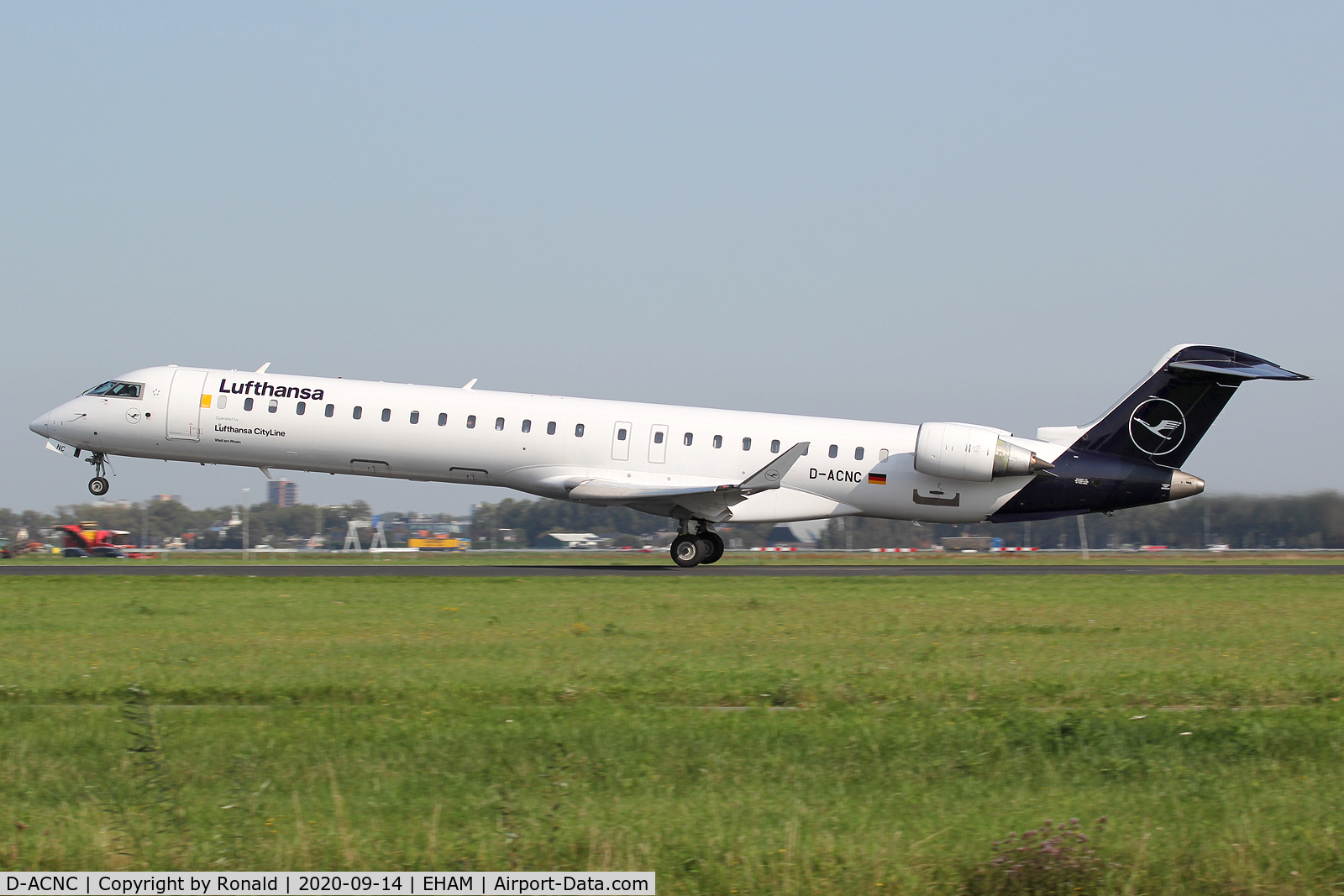 D-ACNC, 2009 Bombardier CRJ-900LR (CL-600-2D24) C/N 15236, at spl