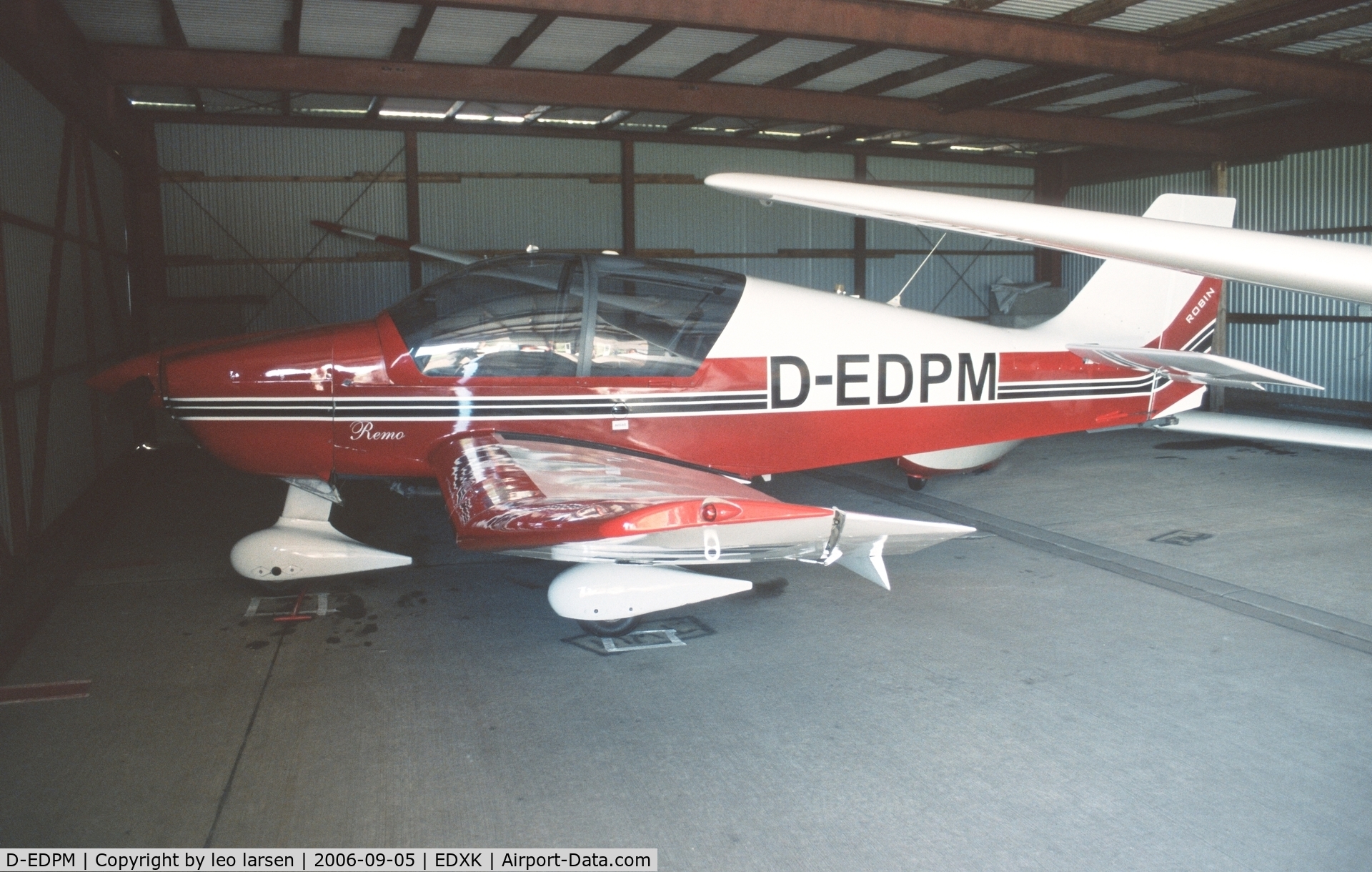 D-EDPM, 1999 Robin DR-400-200R Remorqueur C/N 2209, Leck 5.9.2006