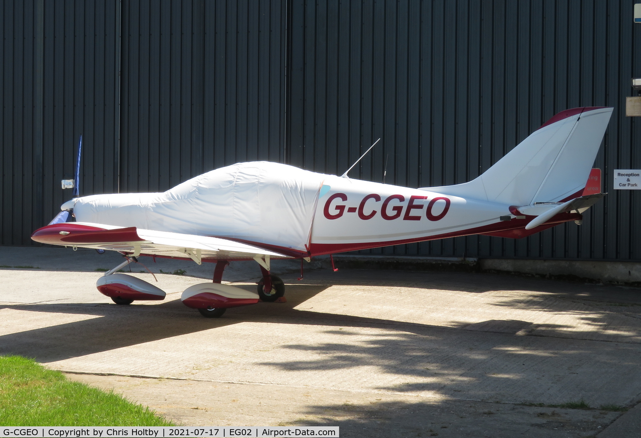 G-CGEO, 2009 CZAW SportCruiser C/N 09SC303, Parked and covered outside the hangar at Audley End, Essex