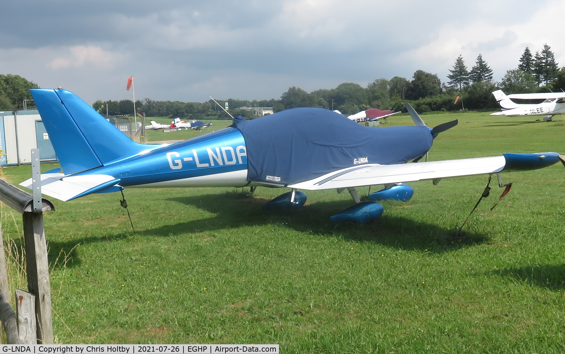 G-LNDA, 2019 BRM Aero Bristell NG5 Speed Wing C/N LAA 385-15575, 2019 BRM Aero Speed Wing parked at Popham, Hants