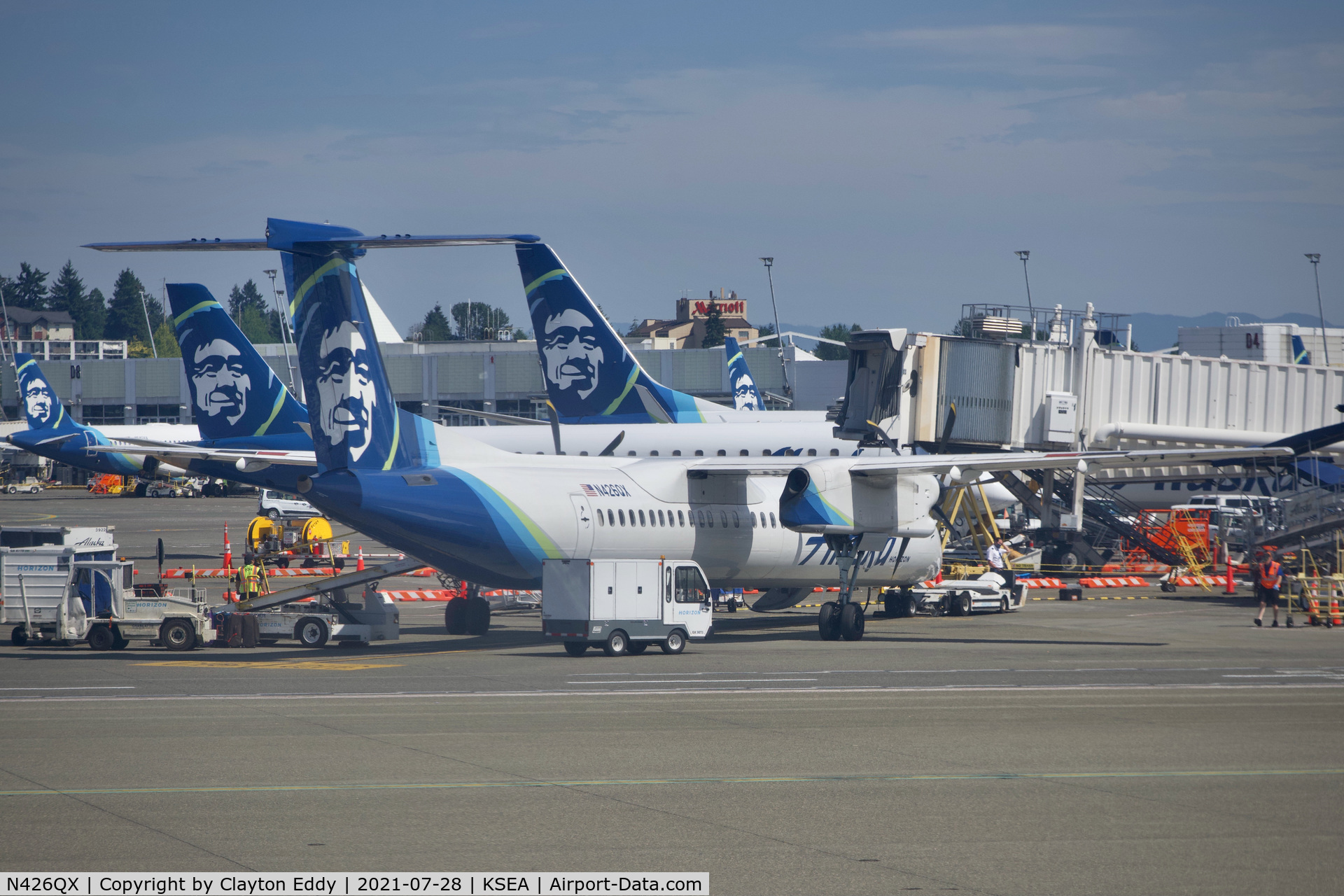 N426QX, 2007 Bombardier DHC-8-402 Dash 8 C/N 4154, SEA 2021.