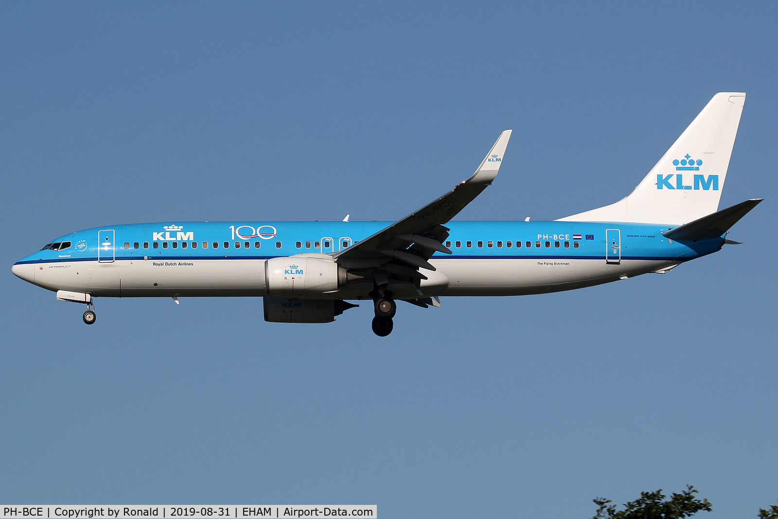 PH-BCE, 2014 Boeing 737-8K2 C/N 42151, at spl