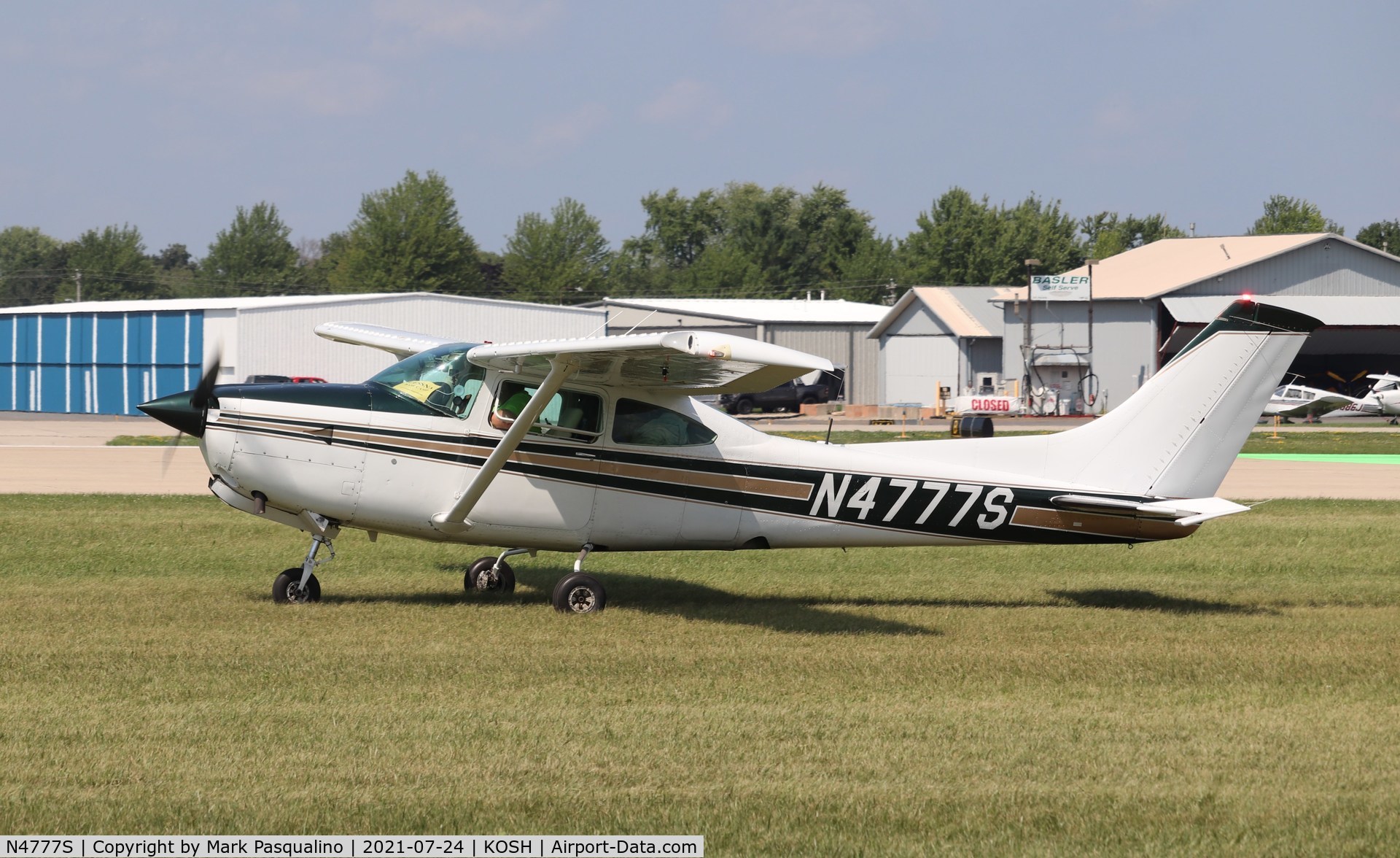 N4777S, 1980 Cessna TR182 Turbo Skylane RG C/N R18201424, Cessna TR182