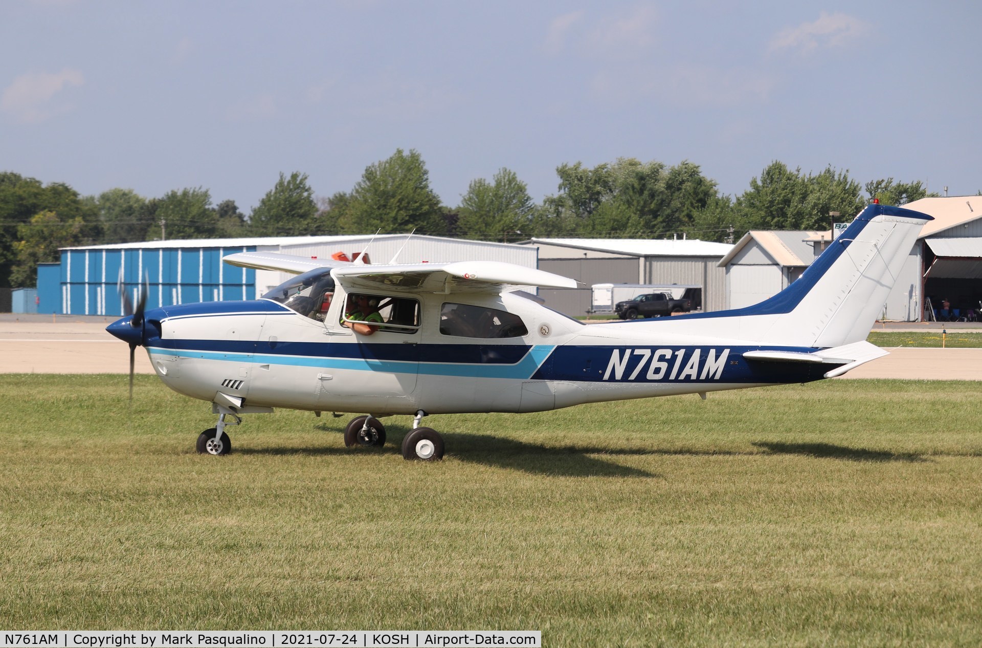 N761AM, 1977 Cessna 210M Centurion C/N 21062102, Cessna 210M