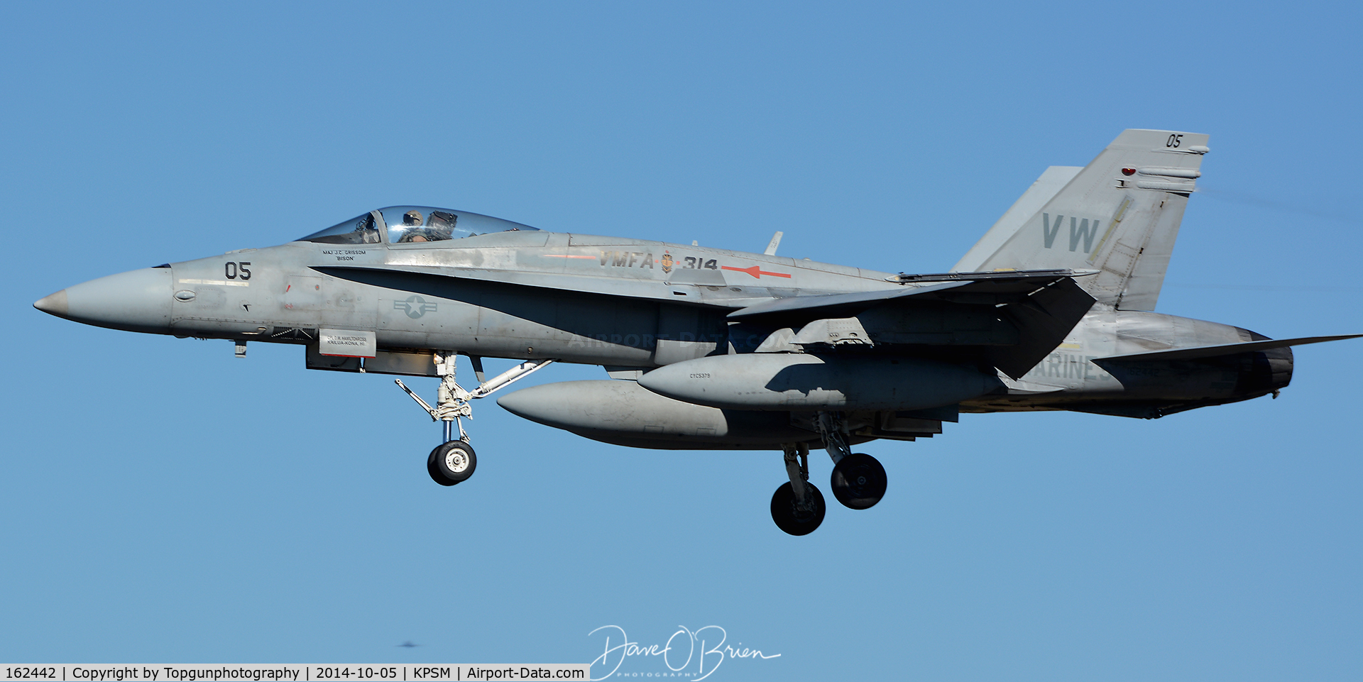 162442, McDonnell Douglas F/A-18A++ Hornet C/N 288/A233, TREND66 closes out the first group down. You can see the KC-10 just under the Hornet coming in next.