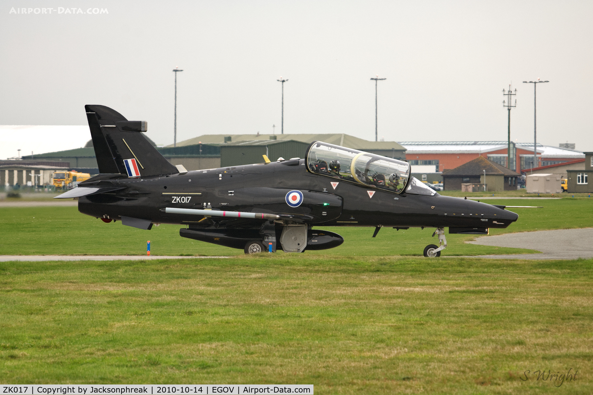 ZK017, 2008 British Aerospace Hawk T2 C/N RT008/1246, Taxiing at RAF Valley, UK