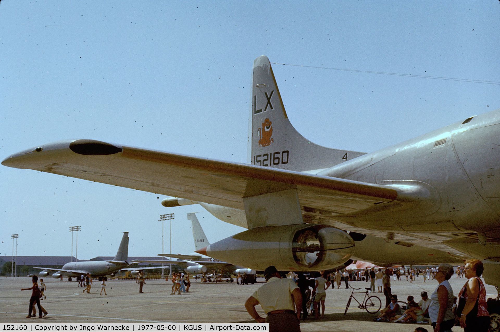 152160, Lockheed P-3A Orion C/N 185-5130, Lockheed P-3A Orion of the US Navy at the 1977 airshow at Grissom AFB, Peru IN