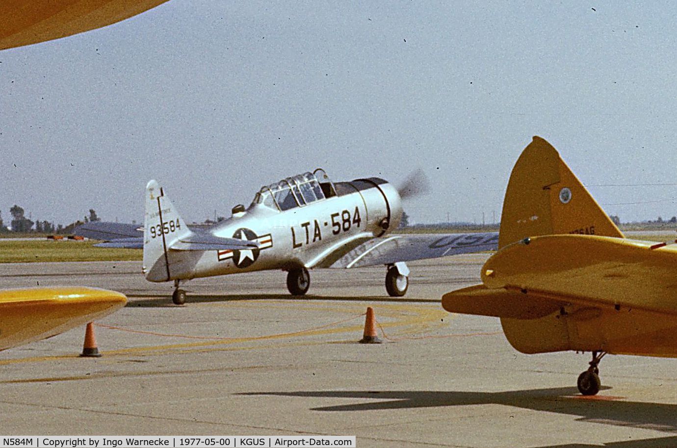 N584M, 1958 North American T-6G Texan C/N 168-92, North American T-6G Texan at the 1977 airshow at Grissom AFB, Peru IN