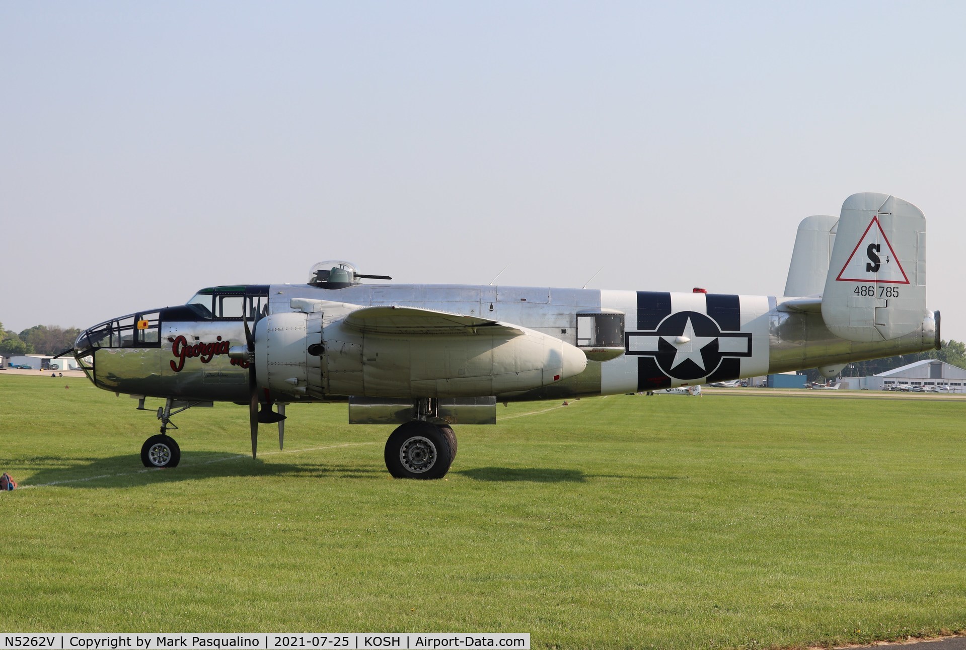 N5262V, 1944 North American B-25J-32-NC Mitchell C/N 44-86785, North American B-25J