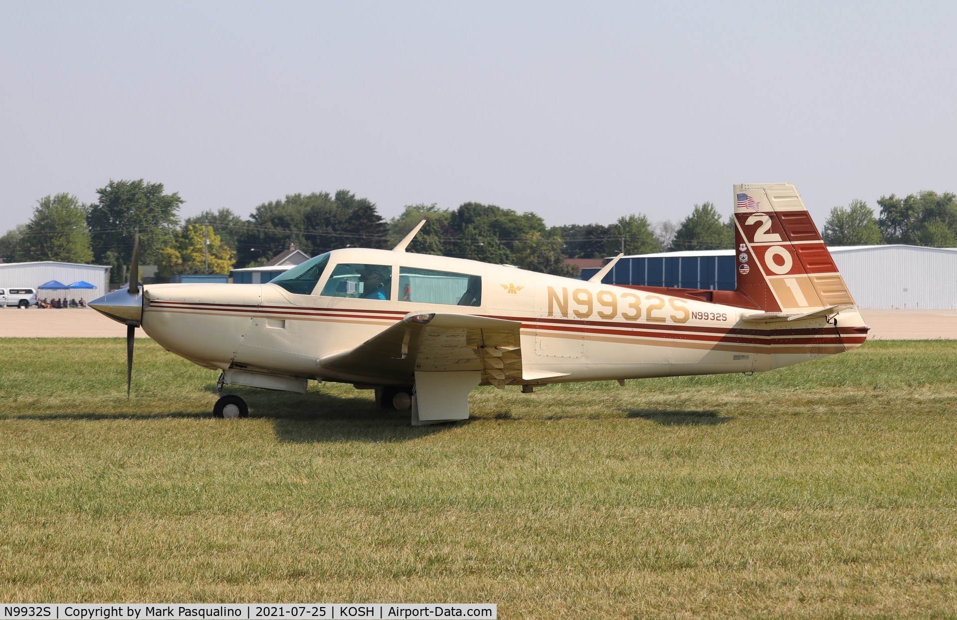 N9932S, 1981 Mooney M20J 201 C/N 24-1096, Mooney M20J