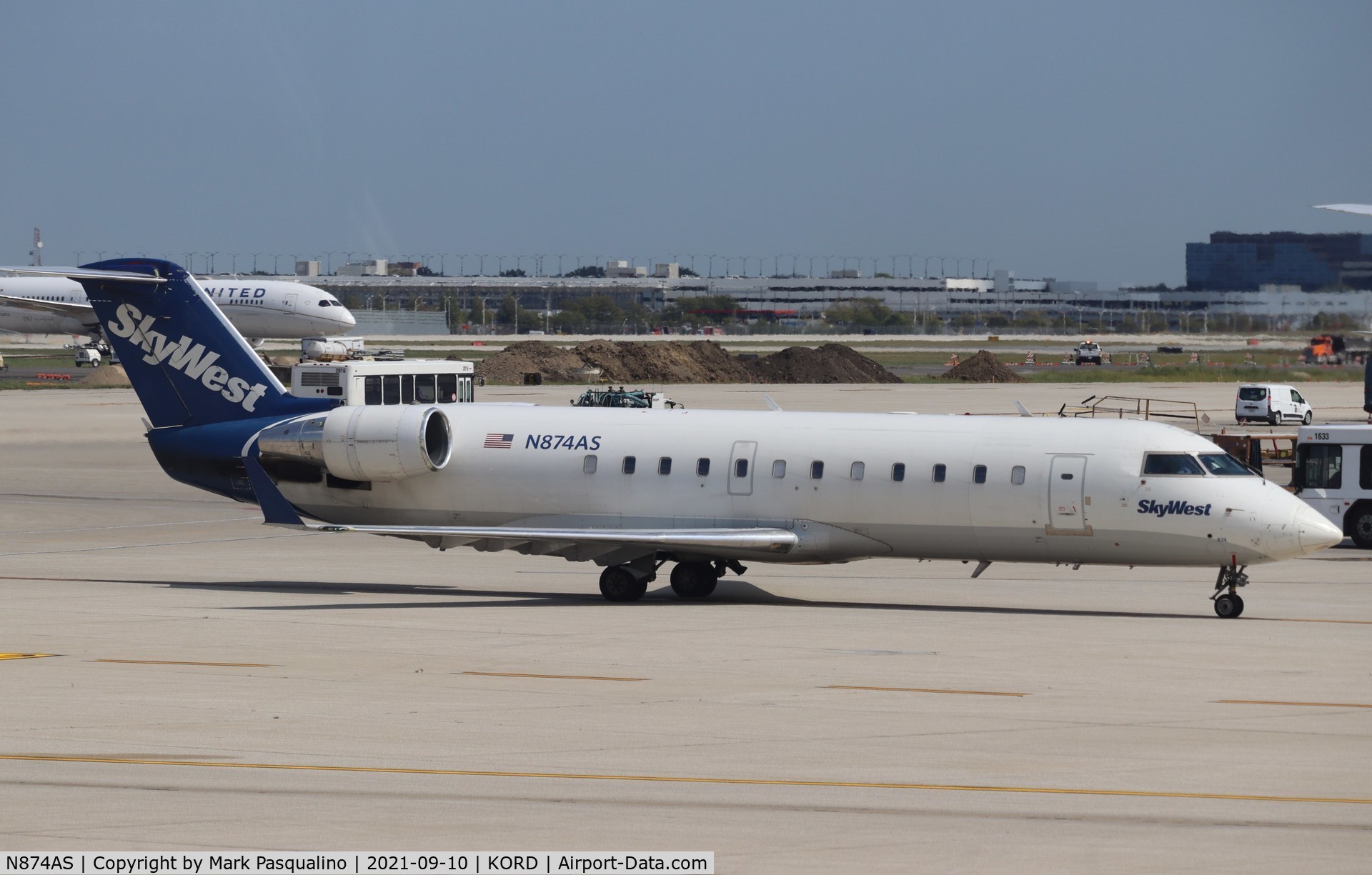 N874AS, 2001 Bombardier CRJ-200ER (CL-600-2B19) C/N 7551, CL-600-2B19