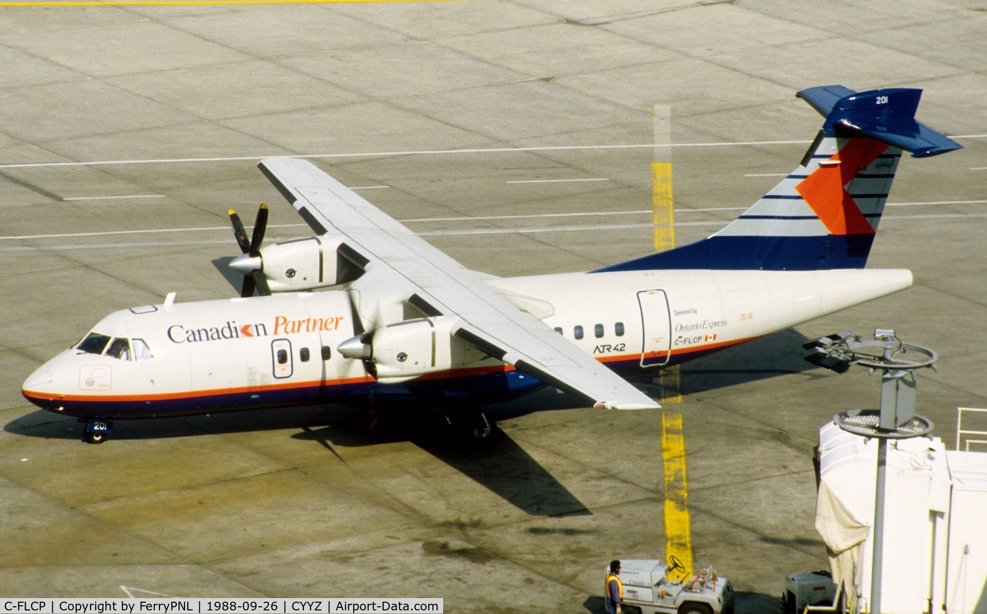 C-FLCP, 1988 ATR 42-312 C/N 085, Ontario Express ATR42