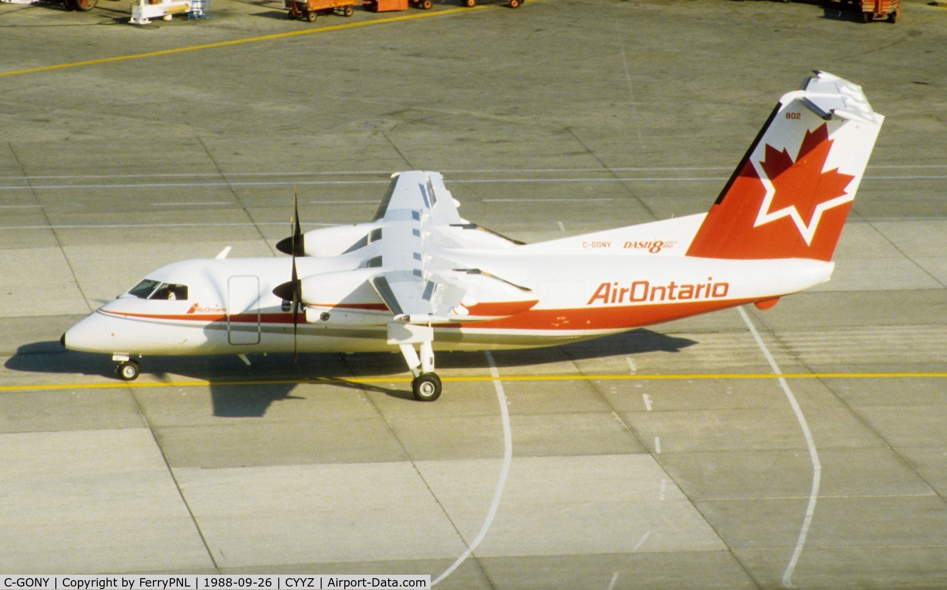 C-GONY, 1988 De Havilland Canada DHC-8-102 Dash 8 Dash 8 C/N 115, Air Ontario DHC8 taxying past