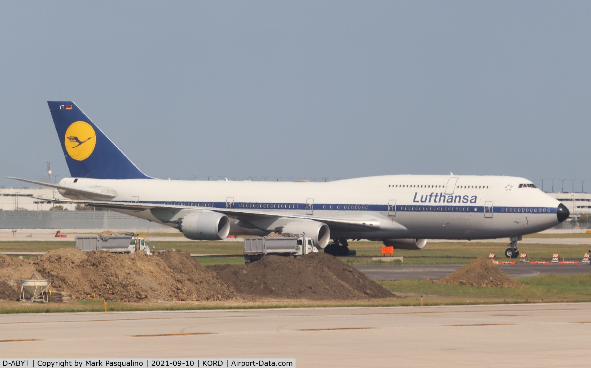 D-ABYT, 2015 Boeing 747-830 C/N 37844, Boeing 747-830