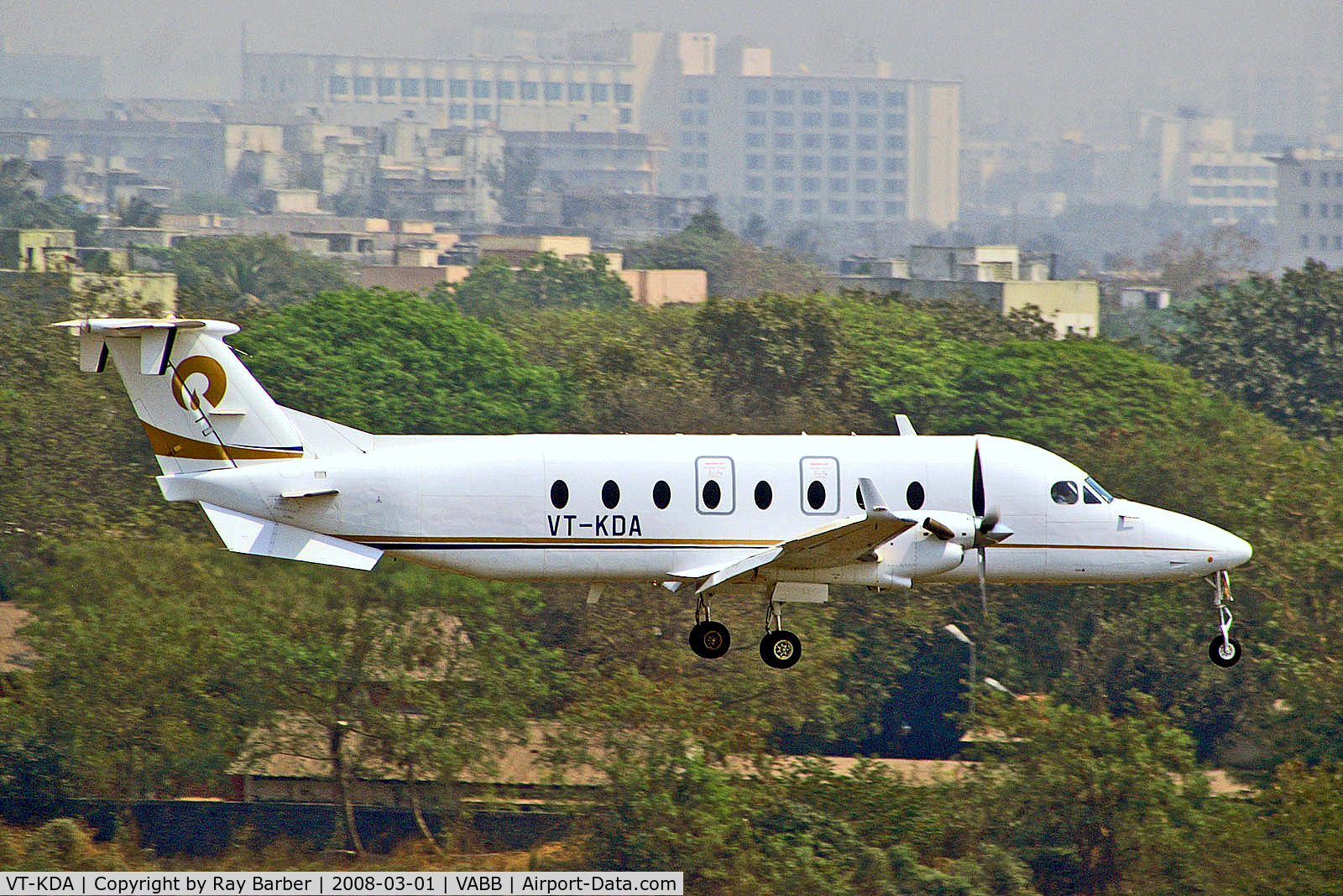 VT-KDA, 1997 Raytheon Aircraft Company 1900D C/N UE-284, VT-KDA   Beech 1900D [UE-284] (Reliance Industries Ltd) Mumbai-Chhatrapati Shivaji Int'l~VT 01/03/2008