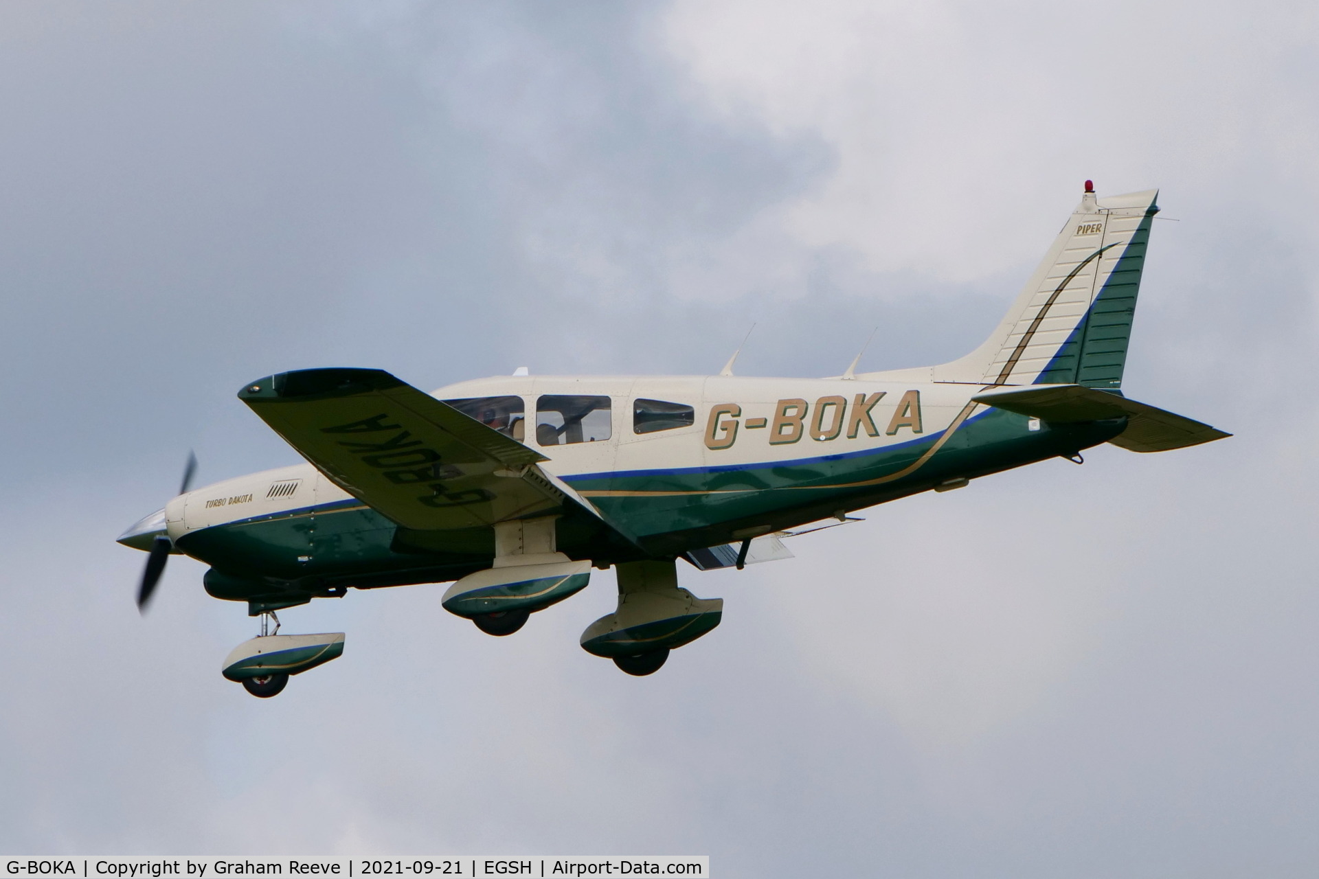 G-BOKA, 1979 Piper PA-28-201T Turbo Dakota C/N 28-7921076, Lading at Norwich.