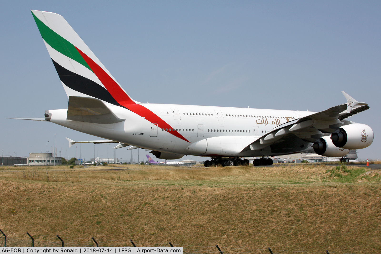 A6-EOB, 2014 Airbus A380-861 C/N 164, at cdg