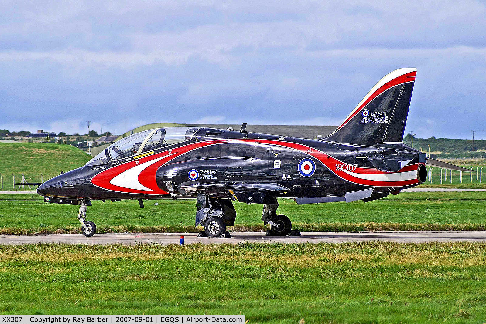 XX307, 1980 Hawker Siddeley Hawk T.1A C/N 141/312132, XX307   BAe Systems Hawk T.1 [312132] (Royal Air Force) RAF Lossiemouth~G 01/09/2007