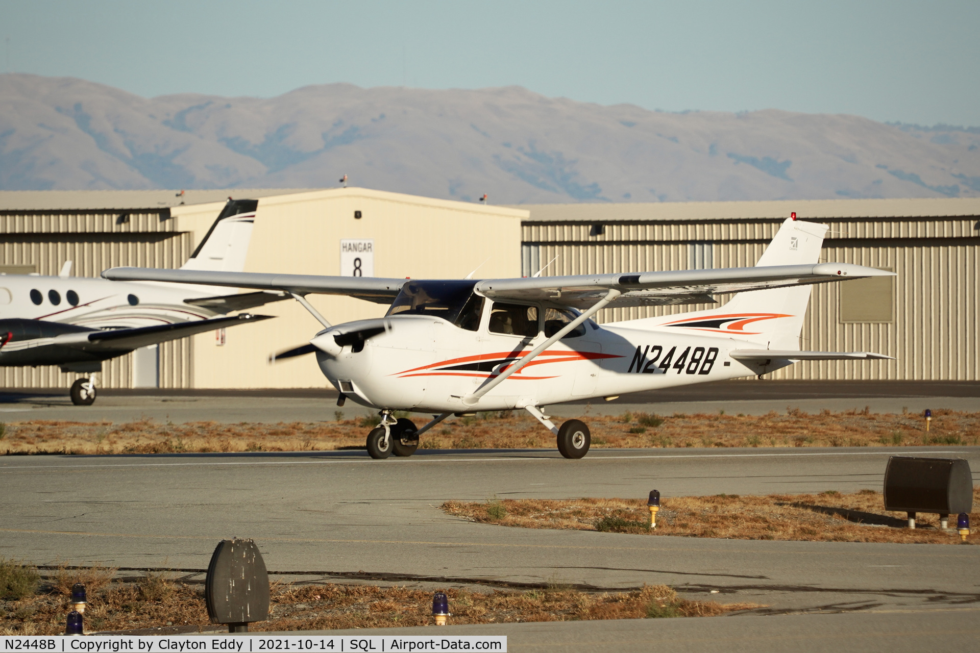 N2448B, 2000 Cessna 172R C/N 17280978, San Carlos airport California 2021.