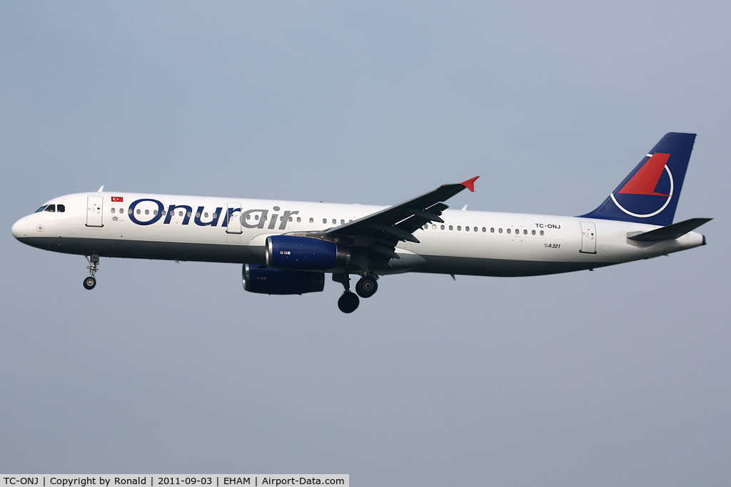 TC-ONJ, 1993 Airbus A321-131 C/N 385, at spl